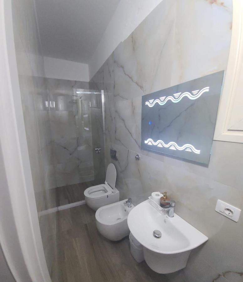 Hotel Noel Vlore Exterior photo